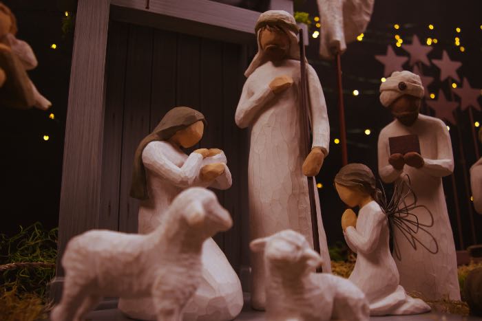 "Christmas as revolutionary" - a photo of the nativity